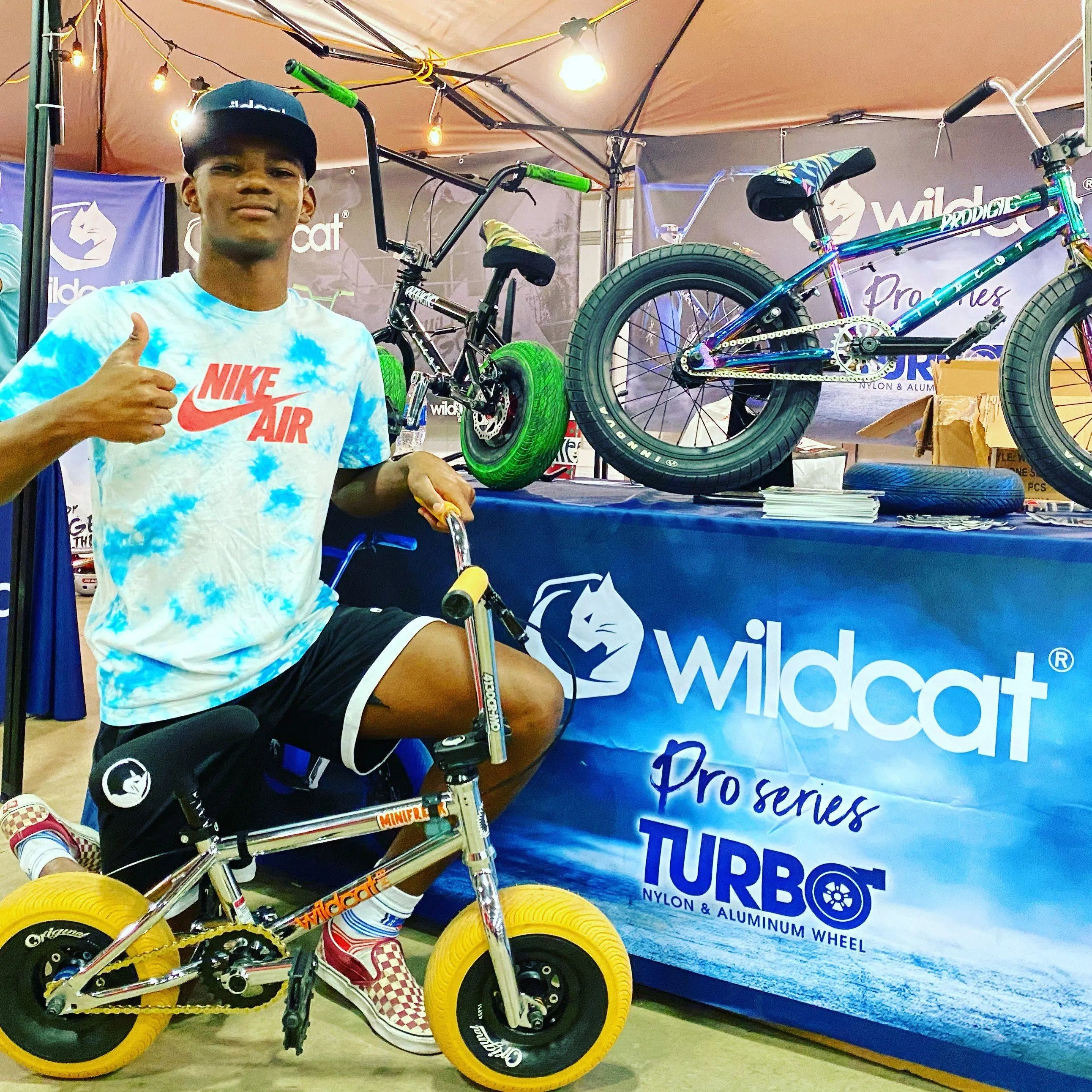 BMチ15小●○yknkページ○● Anthony Bucardo & Marshall Gerhke shred a Wildcat Mini BMX